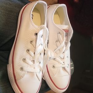 Chuck Taylor Low Top Canvas shoes